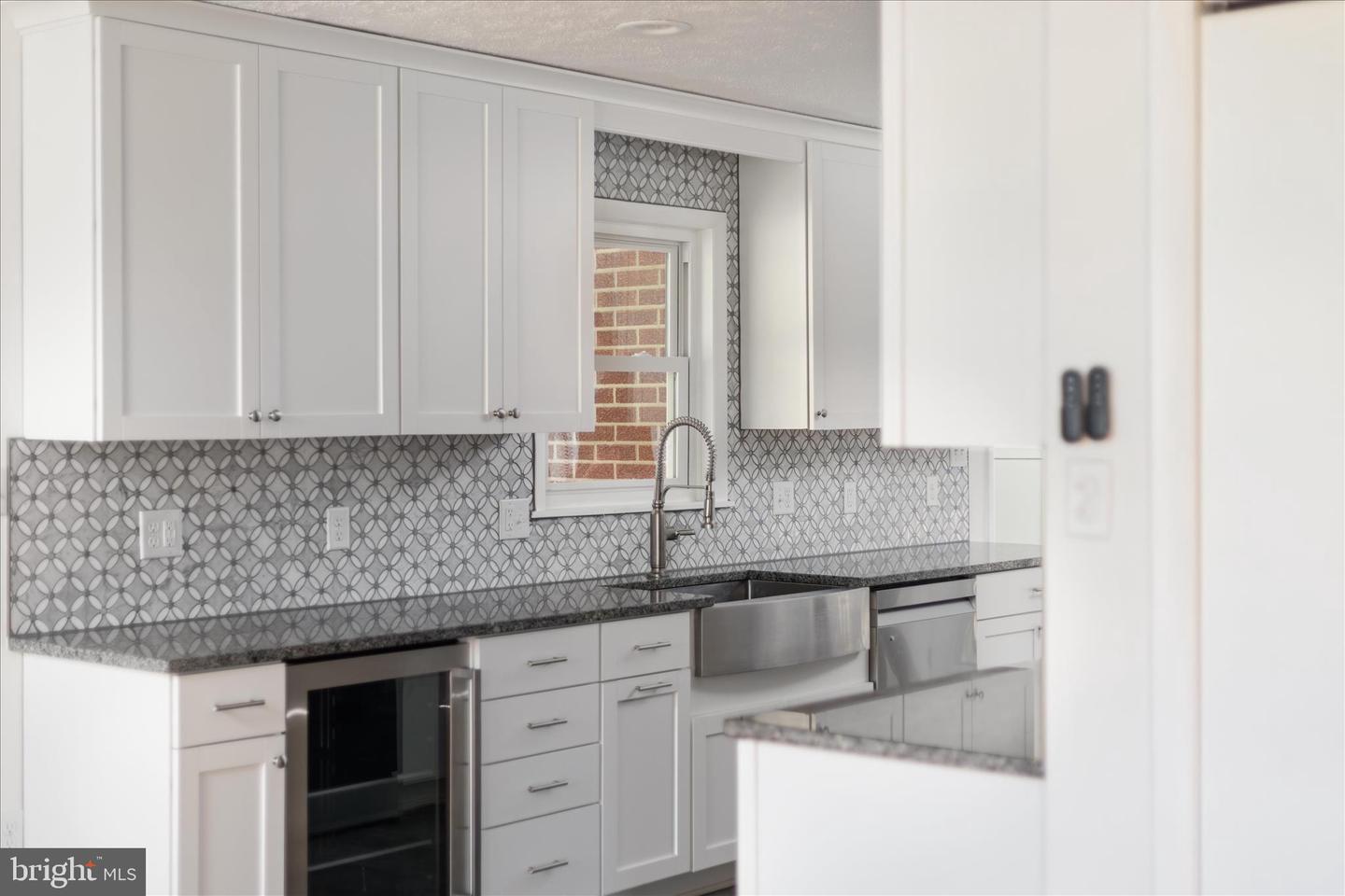 4 HIGH VIEW DR, MAURERTOWN, Virginia 22644, 5 Bedrooms Bedrooms, ,3 BathroomsBathrooms,Residential,For sale,4 HIGH VIEW DR,VASH2013338 MLS # VASH2013338