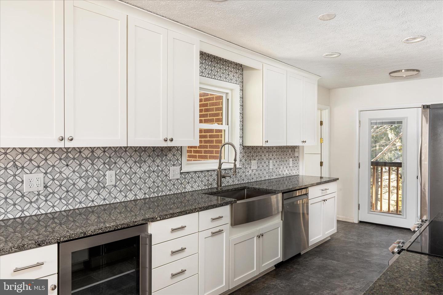 4 HIGH VIEW DR, MAURERTOWN, Virginia 22644, 5 Bedrooms Bedrooms, ,3 BathroomsBathrooms,Residential,For sale,4 HIGH VIEW DR,VASH2013338 MLS # VASH2013338