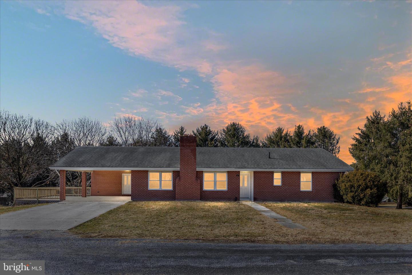 4 HIGH VIEW DR, MAURERTOWN, Virginia 22644, 5 Bedrooms Bedrooms, ,3 BathroomsBathrooms,Residential,For sale,4 HIGH VIEW DR,VASH2013338 MLS # VASH2013338