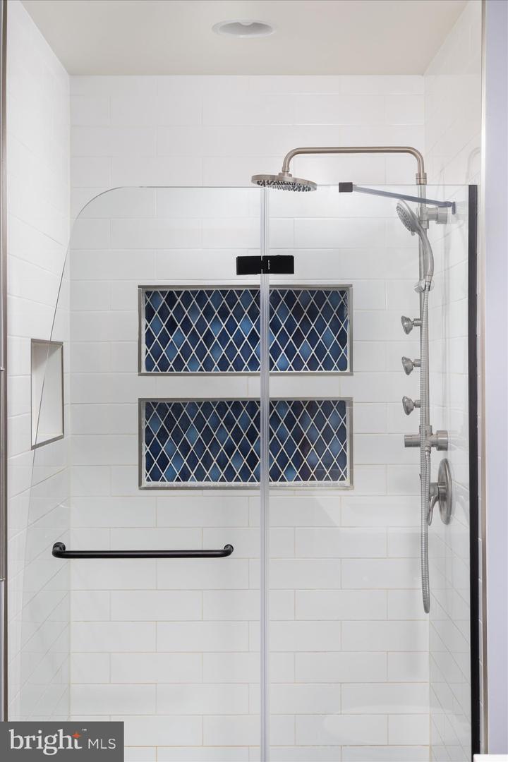 4 HIGH VIEW DR, MAURERTOWN, Virginia 22644, 5 Bedrooms Bedrooms, ,3 BathroomsBathrooms,Residential,For sale,4 HIGH VIEW DR,VASH2013338 MLS # VASH2013338