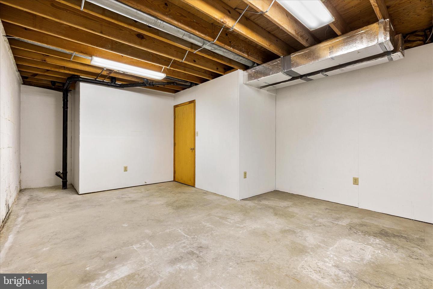 4 HIGH VIEW DR, MAURERTOWN, Virginia 22644, 5 Bedrooms Bedrooms, ,3 BathroomsBathrooms,Residential,For sale,4 HIGH VIEW DR,VASH2013338 MLS # VASH2013338