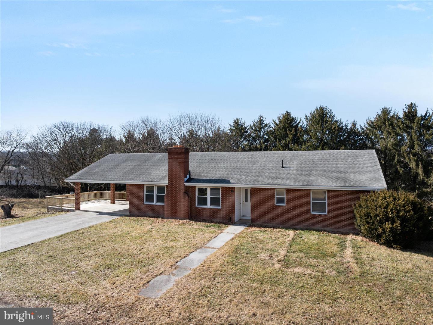 4 HIGH VIEW DR, MAURERTOWN, Virginia 22644, 5 Bedrooms Bedrooms, ,3 BathroomsBathrooms,Residential,For sale,4 HIGH VIEW DR,VASH2013338 MLS # VASH2013338