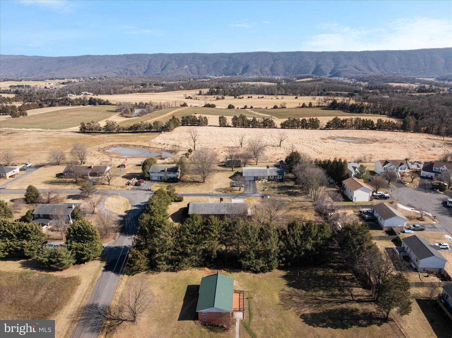 4 HIGH VIEW DR, MAURERTOWN, Virginia 22644, 5 Bedrooms Bedrooms, ,3 BathroomsBathrooms,Residential,For sale,4 HIGH VIEW DR,VASH2013338 MLS # VASH2013338