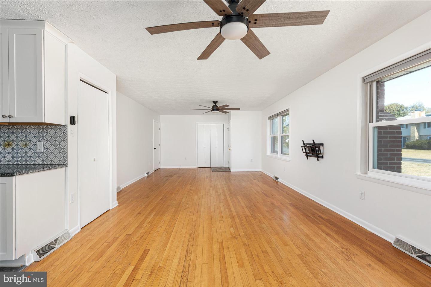 4 HIGH VIEW DR, MAURERTOWN, Virginia 22644, 5 Bedrooms Bedrooms, ,3 BathroomsBathrooms,Residential,For sale,4 HIGH VIEW DR,VASH2013338 MLS # VASH2013338