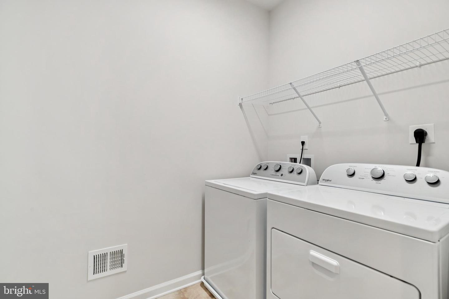 21 FENWICK DR, FREDERICKSBURG, Virginia 22406, 3 Bedrooms Bedrooms, ,3 BathroomsBathrooms,Residential,For sale,21 FENWICK DR,VAST2045456 MLS # VAST2045456 21 FENWICK DR, FREDERICKSBURG, Virginia 22406, 3 Bedrooms Bedrooms, ,3 BathroomsBathrooms,Residential,For sale,21 FENWICK DR,VAST2045456 MLS # VAST2045456