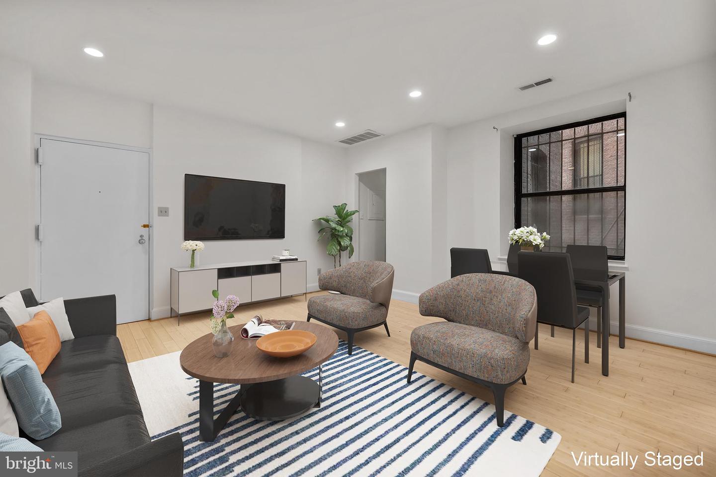 1115 12TH ST NW #104, WASHINGTON, District Of Columbia 20005, 1 Bedroom Bedrooms, ,1 BathroomBathrooms,Residential,For sale,1115 12TH ST NW #104,DCDC2246230 MLS # DCDC2246230