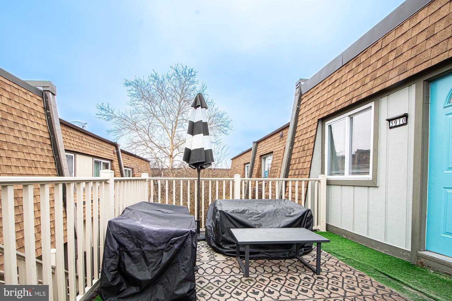 3910 MARIPOSA PL #51E, ALEXANDRIA, Virginia 22309, 3 Bedrooms Bedrooms, ,2 BathroomsBathrooms,Residential,For sale,3910 MARIPOSA PL #51E,VAFX2291966 MLS # VAFX2291966