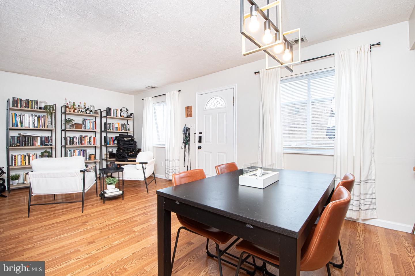 3910 MARIPOSA PL #51E, ALEXANDRIA, Virginia 22309, 3 Bedrooms Bedrooms, ,2 BathroomsBathrooms,Residential,For sale,3910 MARIPOSA PL #51E,VAFX2291966 MLS # VAFX2291966