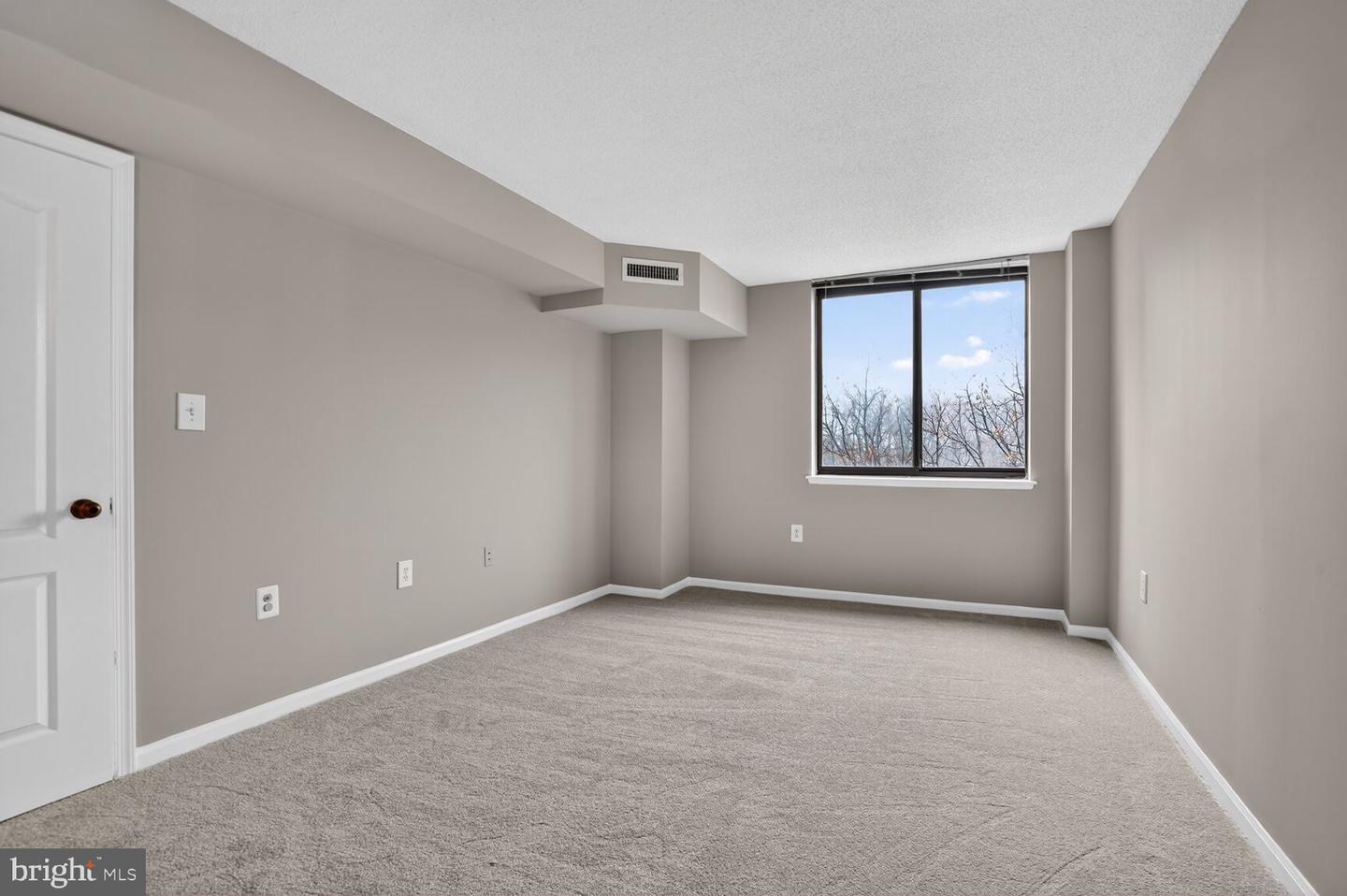 2230 GEORGE C MARSHALL DR #513, FALLS CHURCH, Virginia 22043, 2 Bedrooms Bedrooms, 7 Rooms Rooms,2 BathroomsBathrooms,Residential,For sale,2230 GEORGE C MARSHALL DR #513,VAFX2291970 MLS # VAFX2291970 2230 GEORGE C MARSHALL DR #513, FALLS CHURCH, Virginia 22043, 2 Bedrooms Bedrooms, 7 Rooms Rooms,2 BathroomsBathrooms,Residential,For sale,2230 GEORGE C MARSHALL DR #513,VAFX2291970 MLS # VAFX2291970