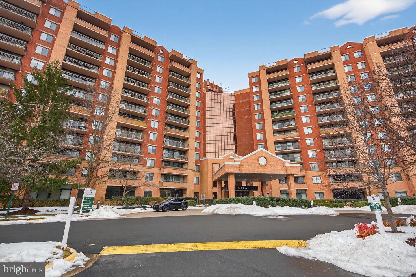 2230 GEORGE C MARSHALL DR #513, FALLS CHURCH, Virginia 22043, 2 Bedrooms Bedrooms, 7 Rooms Rooms,2 BathroomsBathrooms,Residential,For sale,2230 GEORGE C MARSHALL DR #513,VAFX2291970 MLS # VAFX2291970 2230 GEORGE C MARSHALL DR #513, FALLS CHURCH, Virginia 22043, 2 Bedrooms Bedrooms, 7 Rooms Rooms,2 BathroomsBathrooms,Residential,For sale,2230 GEORGE C MARSHALL DR #513,VAFX2291970 MLS # VAFX2291970