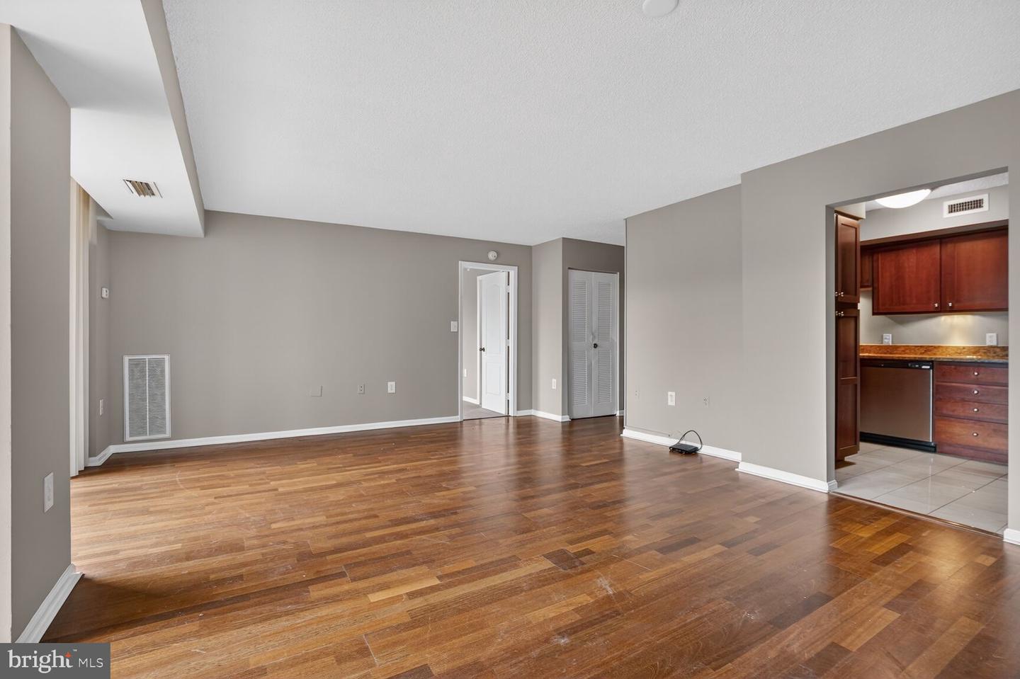 2230 GEORGE C MARSHALL DR #513, FALLS CHURCH, Virginia 22043, 2 Bedrooms Bedrooms, 7 Rooms Rooms,2 BathroomsBathrooms,Residential,For sale,2230 GEORGE C MARSHALL DR #513,VAFX2291970 MLS # VAFX2291970 2230 GEORGE C MARSHALL DR #513, FALLS CHURCH, Virginia 22043, 2 Bedrooms Bedrooms, 7 Rooms Rooms,2 BathroomsBathrooms,Residential,For sale,2230 GEORGE C MARSHALL DR #513,VAFX2291970 MLS # VAFX2291970