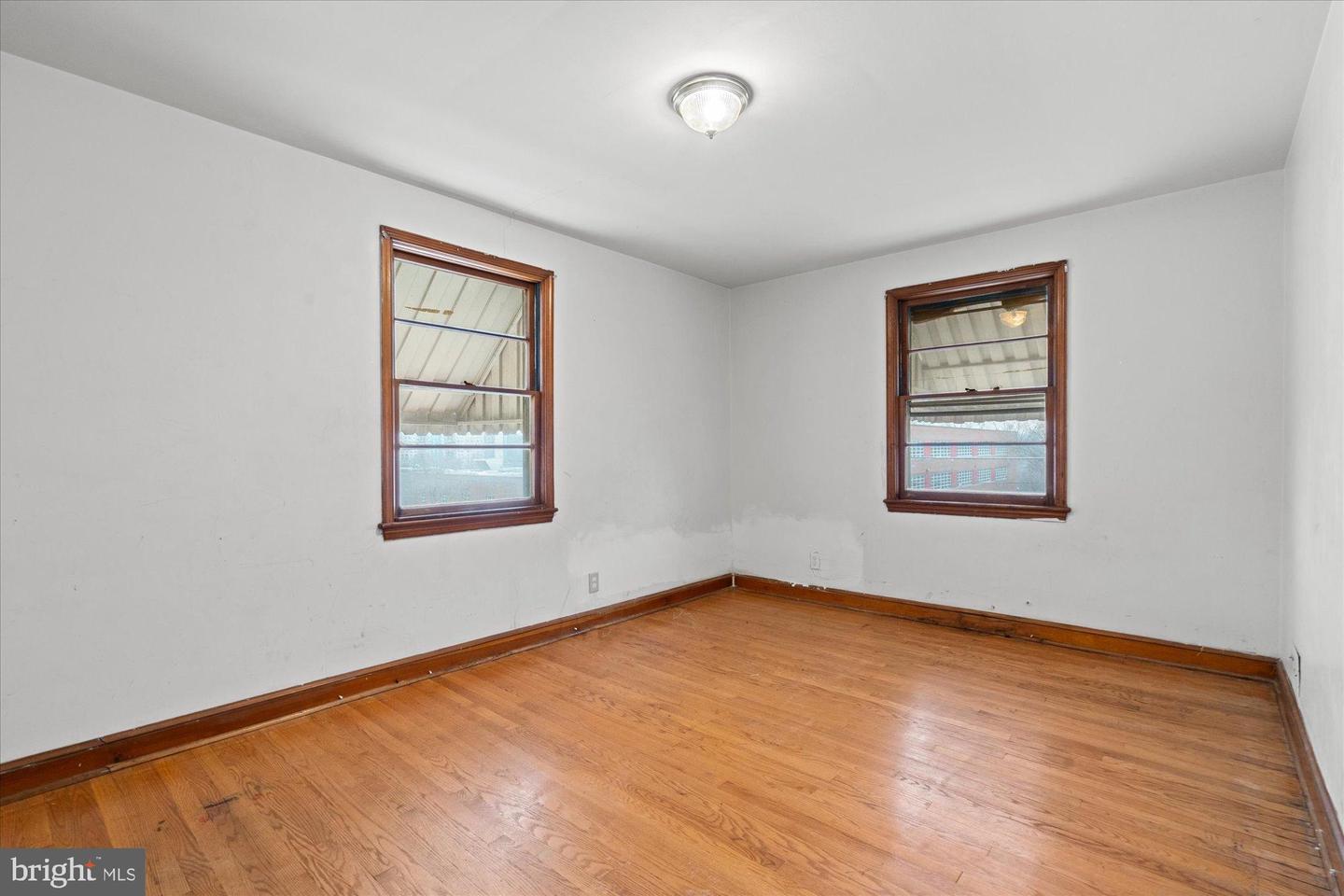 414 CHESAPEAKE ST SE, WASHINGTON, District Of Columbia 20032, 4 Bedrooms Bedrooms, 6 Rooms Rooms,2 BathroomsBathrooms,Residential,For sale,414 CHESAPEAKE ST SE,DCDC2247018 MLS # DCDC2247018