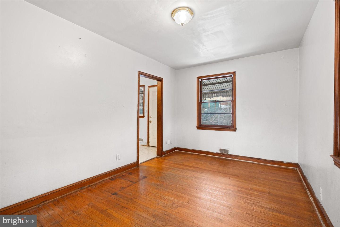 414 CHESAPEAKE ST SE, WASHINGTON, District Of Columbia 20032, 4 Bedrooms Bedrooms, 6 Rooms Rooms,2 BathroomsBathrooms,Residential,For sale,414 CHESAPEAKE ST SE,DCDC2247018 MLS # DCDC2247018