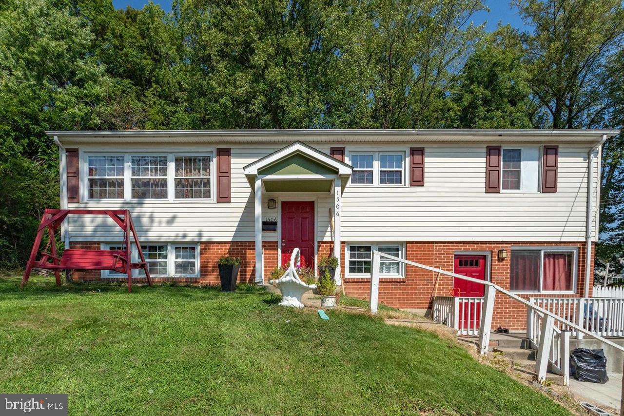 1506 AIDEN DR, WOODBRIDGE, Virginia 22191, 5 Bedrooms Bedrooms, ,2 BathroomsBathrooms,Residential,For sale,1506 AIDEN DR,VAPW2108342 MLS # VAPW2108342