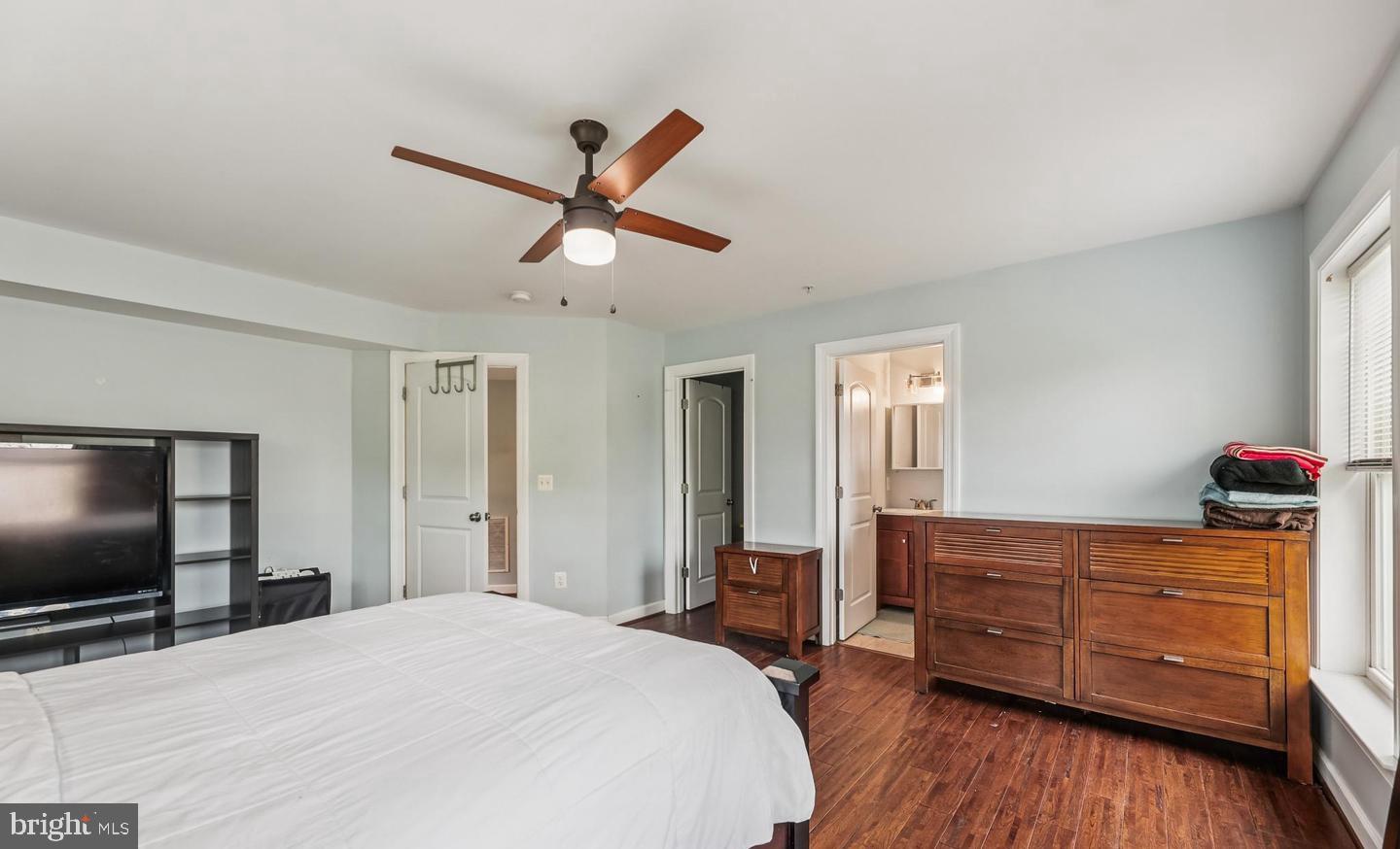 4905 MINNESOTA AVE NE, WASHINGTON, District Of Columbia 20019, 5 Bedrooms Bedrooms, ,4 BathroomsBathrooms,Residential,For sale,4905 MINNESOTA AVE NE,DCDC2246598 MLS # DCDC2246598