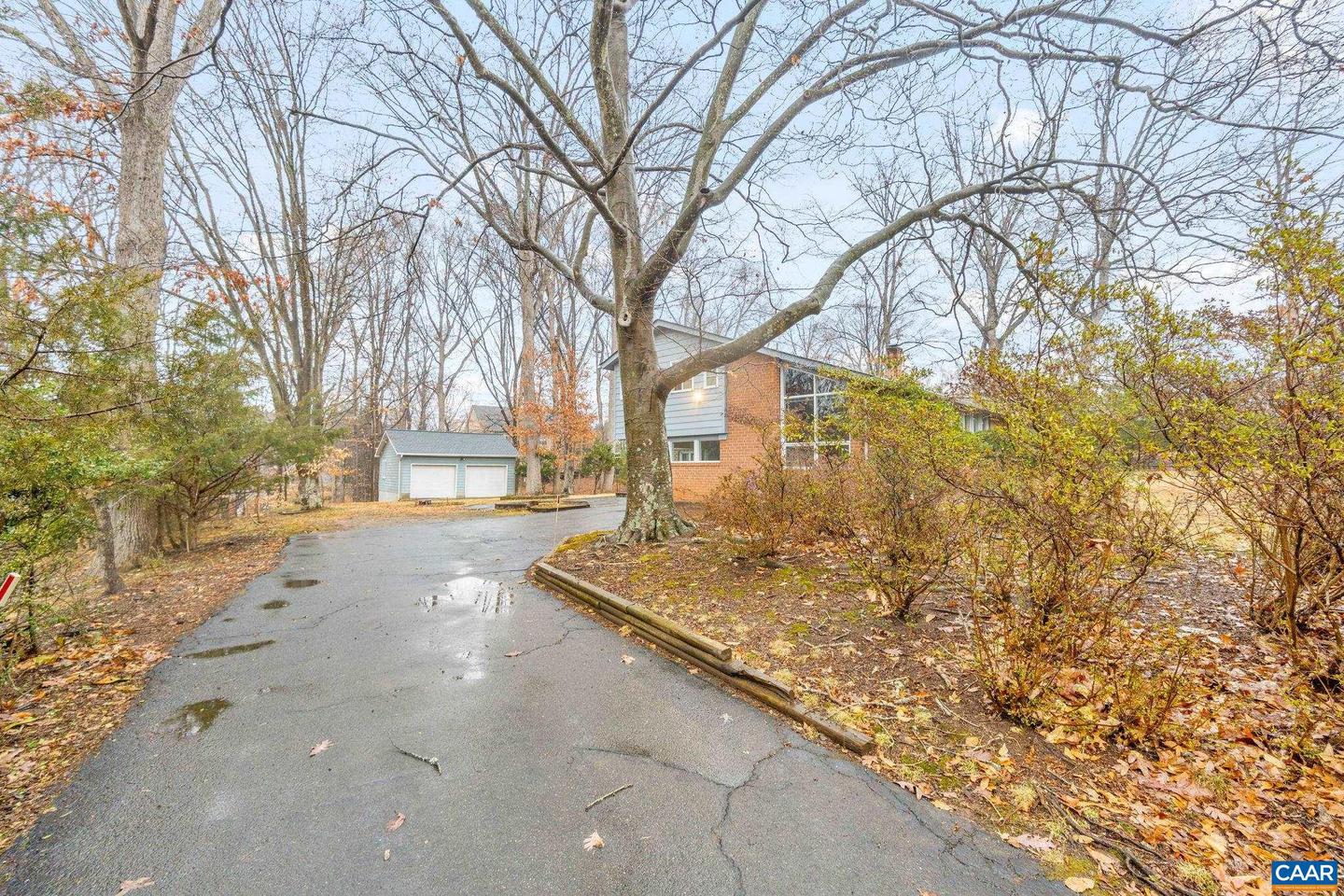 2809 NORTHFIELD RD, CHARLOTTESVILLE, Virginia 22901, 4 Bedrooms Bedrooms, ,3 BathroomsBathrooms,Residential,For sale,2809 NORTHFIELD RD,673477 MLS # 673477