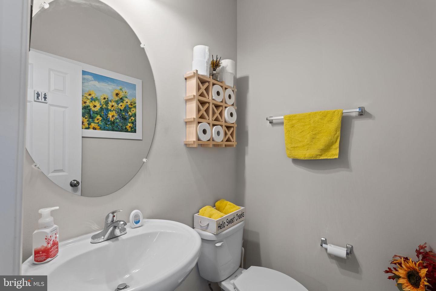 12203 ASTER RD, BRISTOW, Virginia 20136, 4 Bedrooms Bedrooms, 8 Rooms Rooms,3 BathroomsBathrooms,Residential,For sale,12203 ASTER RD,VAPW2112928 MLS # VAPW2112928