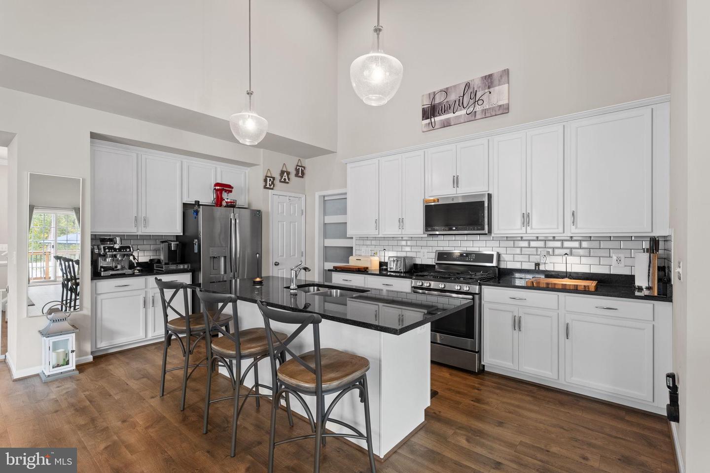 12203 ASTER RD, BRISTOW, Virginia 20136, 4 Bedrooms Bedrooms, 8 Rooms Rooms,3 BathroomsBathrooms,Residential,For sale,12203 ASTER RD,VAPW2112928 MLS # VAPW2112928