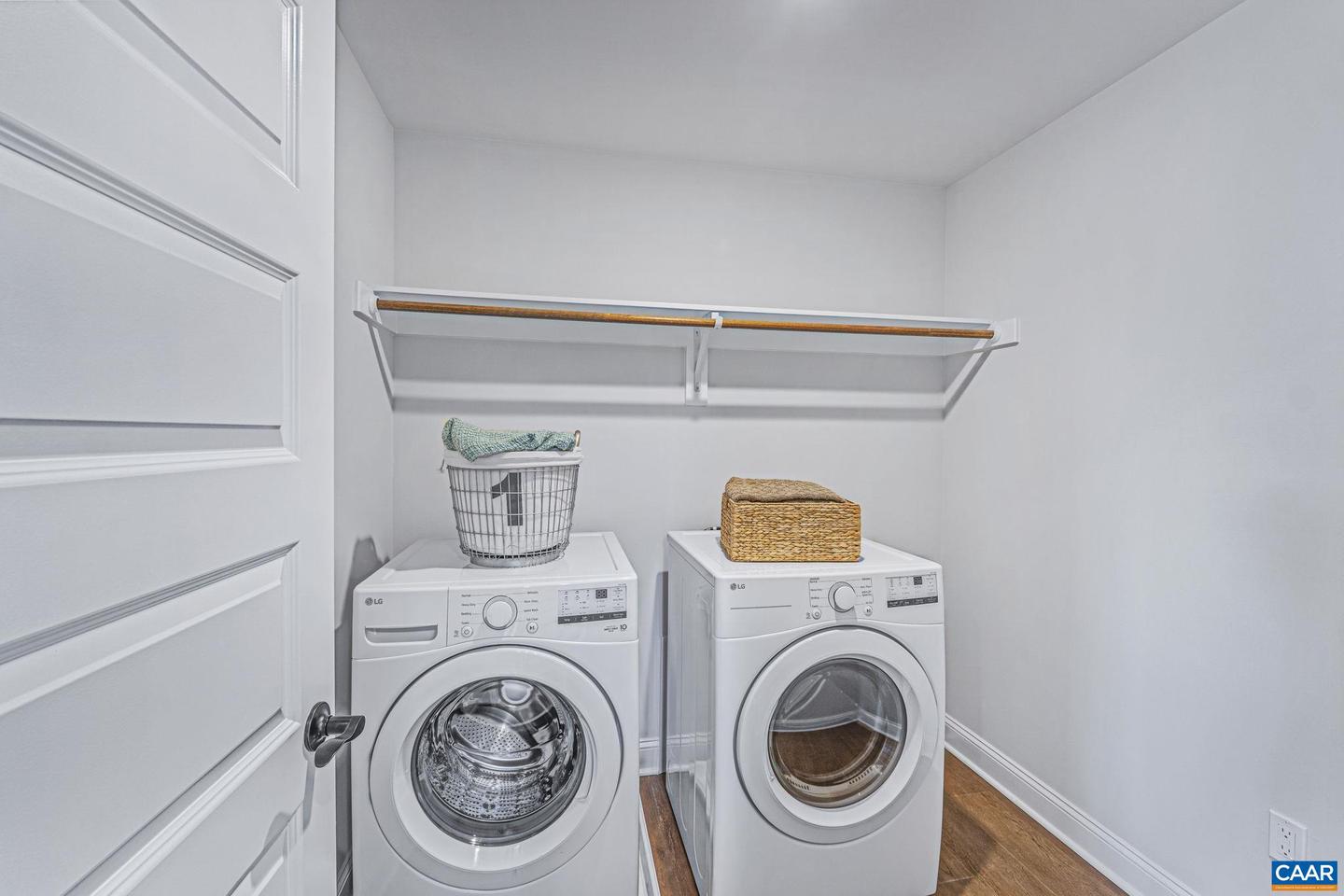 115226 RIPARIAN CT, CHARLOTTESVILLE, Virginia 22911, 4 Bedrooms Bedrooms, ,3 BathroomsBathrooms,Residential,For sale,115226 RIPARIAN CT,673503 MLS # 673503