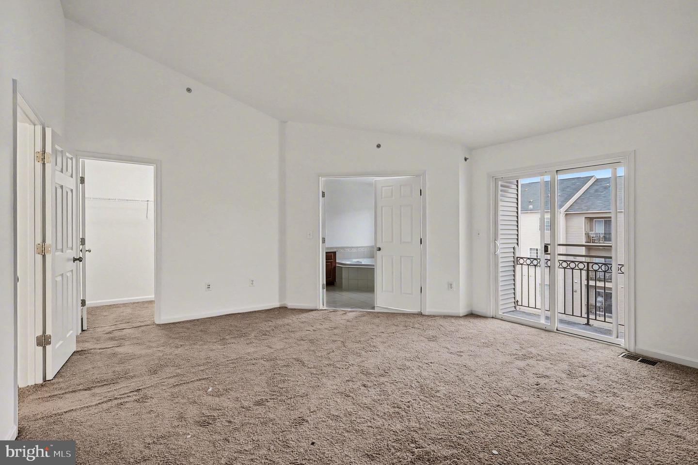 15831 JOHN DISKIN CIR, WOODBRIDGE, Virginia 22191, 3 Bedrooms Bedrooms, 8 Rooms Rooms,2 BathroomsBathrooms,Residential,For sale,15831 JOHN DISKIN CIR,VAPW2110652 MLS # VAPW2110652 15831 JOHN DISKIN CIR, WOODBRIDGE, Virginia 22191, 3 Bedrooms Bedrooms, 8 Rooms Rooms,2 BathroomsBathrooms,Residential,For sale,15831 JOHN DISKIN CIR,VAPW2110652 MLS # VAPW2110652