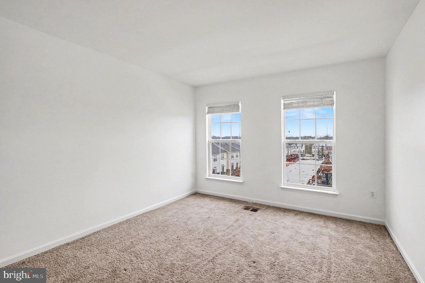 15831 JOHN DISKIN CIR, WOODBRIDGE, Virginia 22191, 3 Bedrooms Bedrooms, 8 Rooms Rooms,2 BathroomsBathrooms,Residential,For sale,15831 JOHN DISKIN CIR,VAPW2110652 MLS # VAPW2110652 15831 JOHN DISKIN CIR, WOODBRIDGE, Virginia 22191, 3 Bedrooms Bedrooms, 8 Rooms Rooms,2 BathroomsBathrooms,Residential,For sale,15831 JOHN DISKIN CIR,VAPW2110652 MLS # VAPW2110652