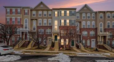 15831 JOHN DISKIN CIR, WOODBRIDGE, Virginia 22191, 3 Bedrooms Bedrooms, 8 Rooms Rooms,2 BathroomsBathrooms,Residential,For sale,15831 JOHN DISKIN CIR,VAPW2110652 MLS # VAPW2110652