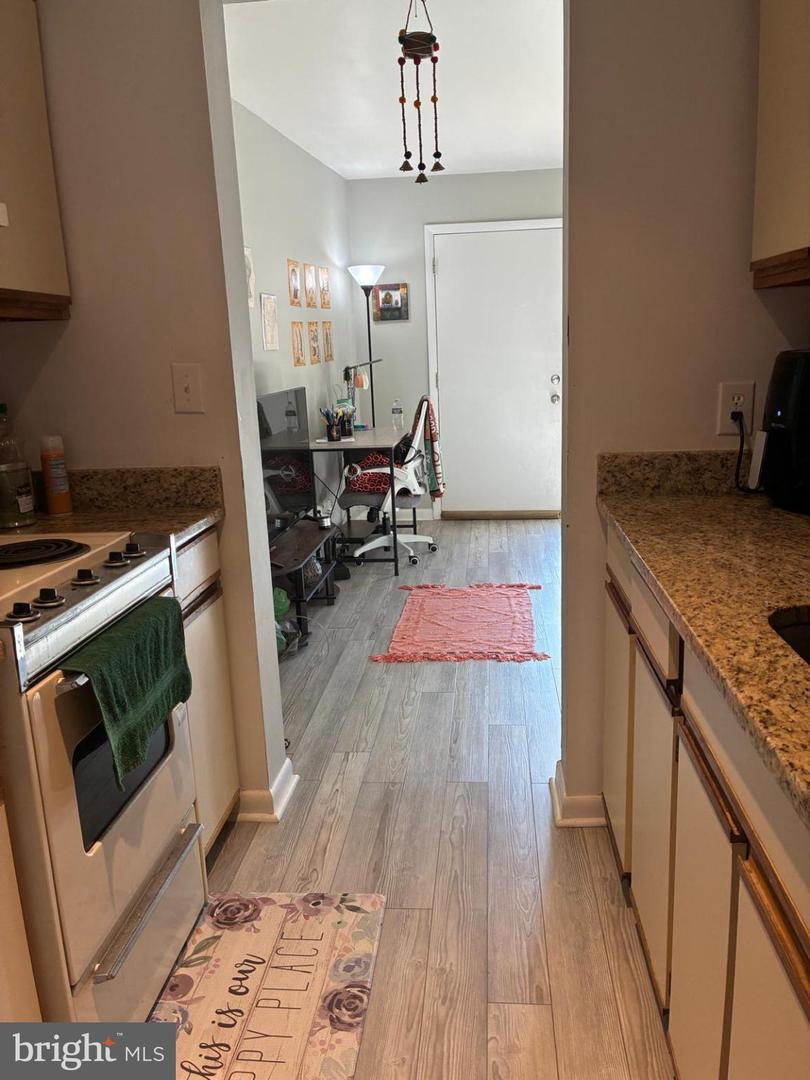 1243 CEDARS CT #B4, CHARLOTTESVILLE, Virginia 22903, 1 Bedroom Bedrooms, 3 Rooms Rooms,1 BathroomBathrooms,Residential,For sale,1243 CEDARS CT #B4,VACO2000214 MLS # VACO2000214 1243 CEDARS CT #B4, CHARLOTTESVILLE, Virginia 22903, 1 Bedroom Bedrooms, 3 Rooms Rooms,1 BathroomBathrooms,Residential,For sale,1243 CEDARS CT #B4,VACO2000214 MLS # VACO2000214