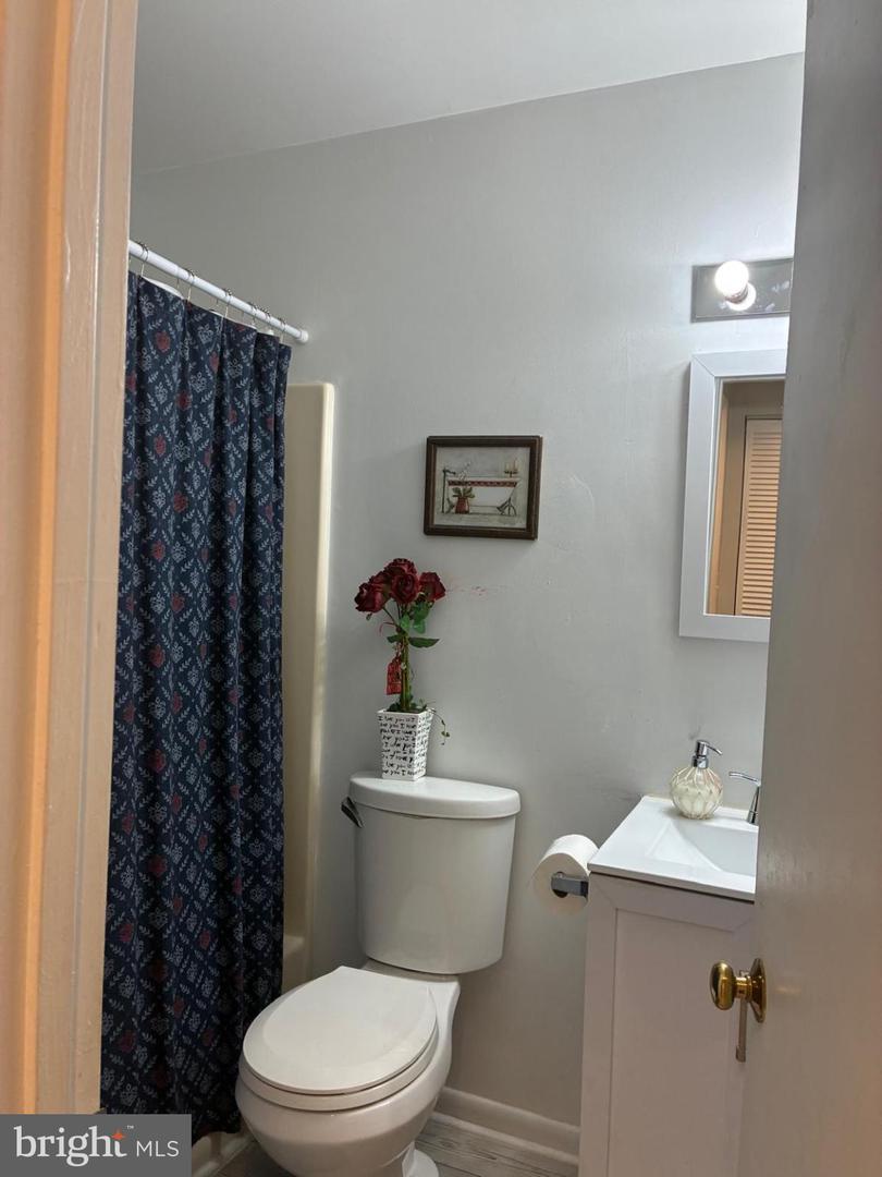 1243 CEDARS CT #B4, CHARLOTTESVILLE, Virginia 22903, 1 Bedroom Bedrooms, 3 Rooms Rooms,1 BathroomBathrooms,Residential,For sale,1243 CEDARS CT #B4,VACO2000214 MLS # VACO2000214 1243 CEDARS CT #B4, CHARLOTTESVILLE, Virginia 22903, 1 Bedroom Bedrooms, 3 Rooms Rooms,1 BathroomBathrooms,Residential,For sale,1243 CEDARS CT #B4,VACO2000214 MLS # VACO2000214