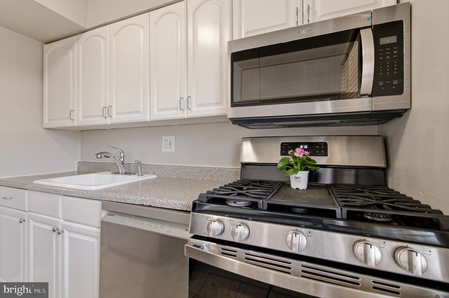 9457 FAIRFAX BLVD #202, FAIRFAX, Virginia 22031, 3 Bedrooms Bedrooms, ,2 BathroomsBathrooms,Residential,For sale,9457 FAIRFAX BLVD #202,VAFC2007766 MLS # VAFC2007766 9457 FAIRFAX BLVD #202, FAIRFAX, Virginia 22031, 3 Bedrooms Bedrooms, ,2 BathroomsBathrooms,Residential,For sale,9457 FAIRFAX BLVD #202,VAFC2007766 MLS # VAFC2007766