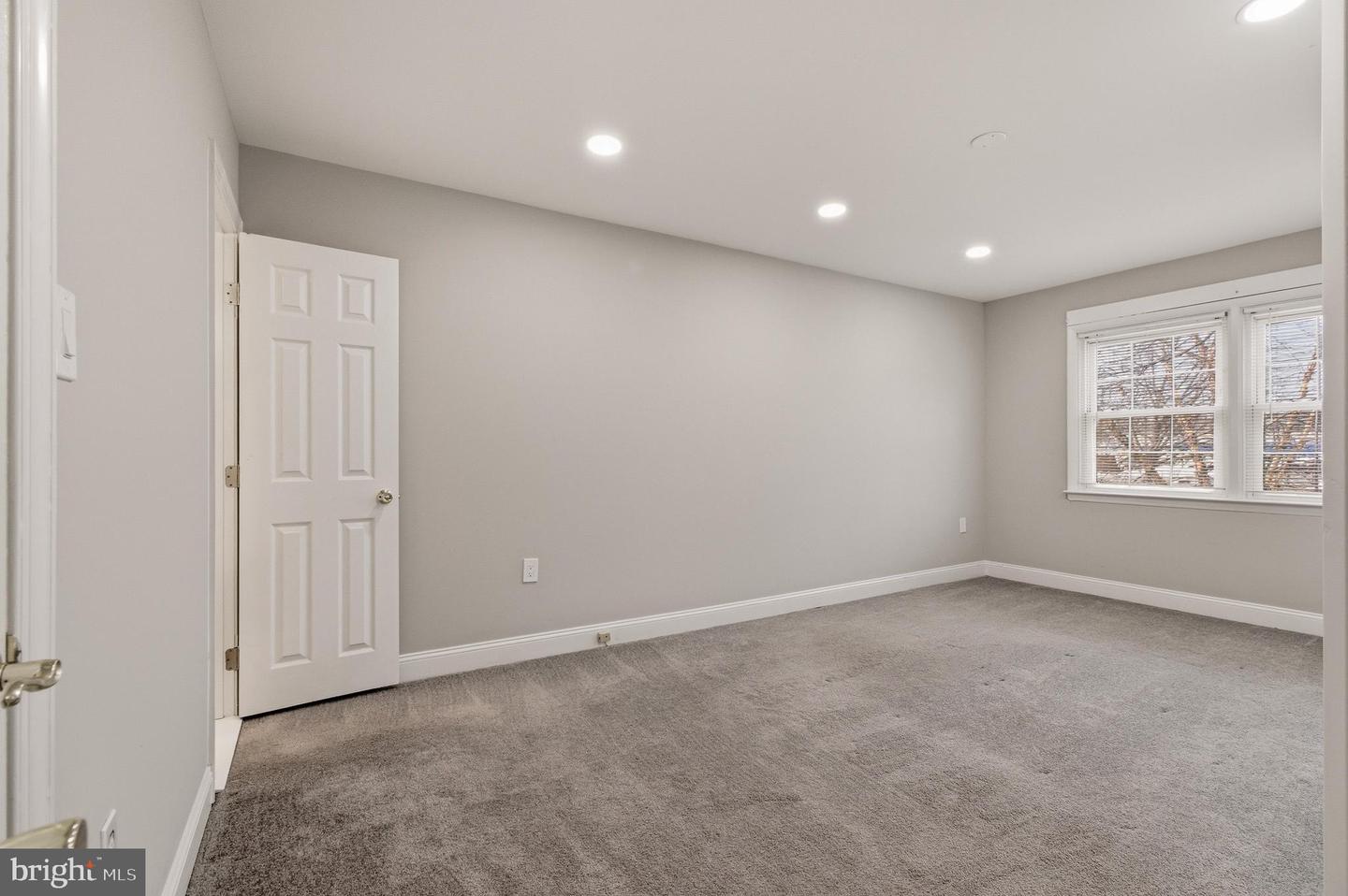 9457 FAIRFAX BLVD #202, FAIRFAX, Virginia 22031, 3 Bedrooms Bedrooms, ,2 BathroomsBathrooms,Residential,For sale,9457 FAIRFAX BLVD #202,VAFC2007766 MLS # VAFC2007766 9457 FAIRFAX BLVD #202, FAIRFAX, Virginia 22031, 3 Bedrooms Bedrooms, ,2 BathroomsBathrooms,Residential,For sale,9457 FAIRFAX BLVD #202,VAFC2007766 MLS # VAFC2007766