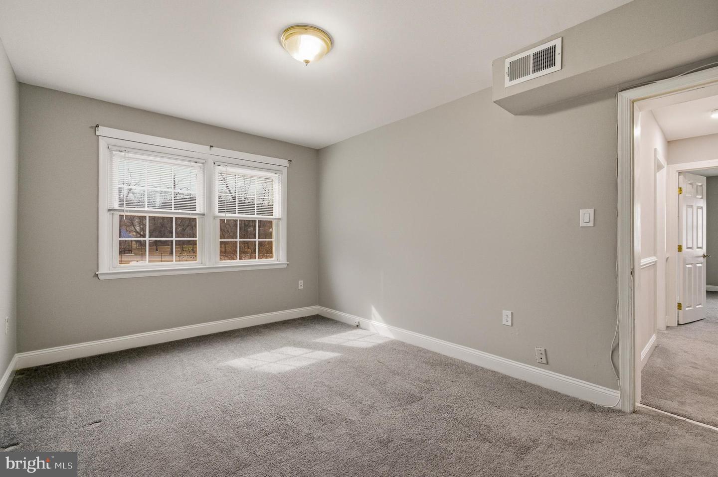 9457 FAIRFAX BLVD #202, FAIRFAX, Virginia 22031, 3 Bedrooms Bedrooms, ,2 BathroomsBathrooms,Residential,For sale,9457 FAIRFAX BLVD #202,VAFC2007766 MLS # VAFC2007766 9457 FAIRFAX BLVD #202, FAIRFAX, Virginia 22031, 3 Bedrooms Bedrooms, ,2 BathroomsBathrooms,Residential,For sale,9457 FAIRFAX BLVD #202,VAFC2007766 MLS # VAFC2007766