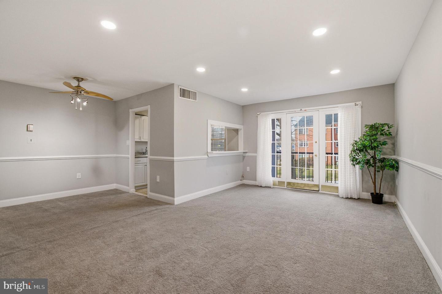 9457 FAIRFAX BLVD #202, FAIRFAX, Virginia 22031, 3 Bedrooms Bedrooms, ,2 BathroomsBathrooms,Residential,For sale,9457 FAIRFAX BLVD #202,VAFC2007766 MLS # VAFC2007766 9457 FAIRFAX BLVD #202, FAIRFAX, Virginia 22031, 3 Bedrooms Bedrooms, ,2 BathroomsBathrooms,Residential,For sale,9457 FAIRFAX BLVD #202,VAFC2007766 MLS # VAFC2007766