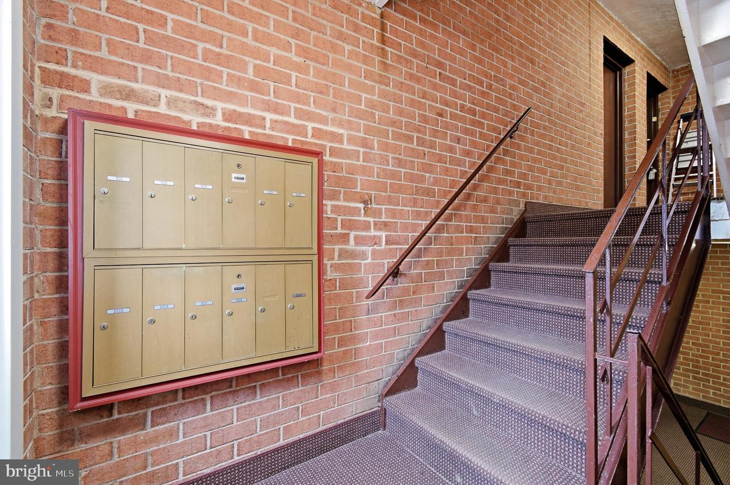 9457 FAIRFAX BLVD #202, FAIRFAX, Virginia 22031, 3 Bedrooms Bedrooms, ,2 BathroomsBathrooms,Residential,For sale,9457 FAIRFAX BLVD #202,VAFC2007766 MLS # VAFC2007766 9457 FAIRFAX BLVD #202, FAIRFAX, Virginia 22031, 3 Bedrooms Bedrooms, ,2 BathroomsBathrooms,Residential,For sale,9457 FAIRFAX BLVD #202,VAFC2007766 MLS # VAFC2007766