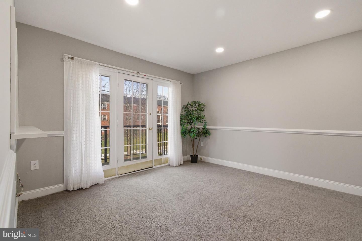 9457 FAIRFAX BLVD #202, FAIRFAX, Virginia 22031, 3 Bedrooms Bedrooms, ,2 BathroomsBathrooms,Residential,For sale,9457 FAIRFAX BLVD #202,VAFC2007766 MLS # VAFC2007766 9457 FAIRFAX BLVD #202, FAIRFAX, Virginia 22031, 3 Bedrooms Bedrooms, ,2 BathroomsBathrooms,Residential,For sale,9457 FAIRFAX BLVD #202,VAFC2007766 MLS # VAFC2007766