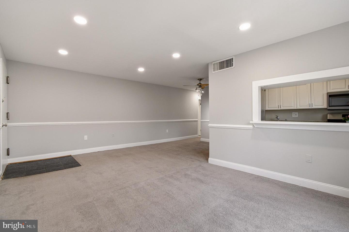 9457 FAIRFAX BLVD #202, FAIRFAX, Virginia 22031, 3 Bedrooms Bedrooms, ,2 BathroomsBathrooms,Residential,For sale,9457 FAIRFAX BLVD #202,VAFC2007766 MLS # VAFC2007766 9457 FAIRFAX BLVD #202, FAIRFAX, Virginia 22031, 3 Bedrooms Bedrooms, ,2 BathroomsBathrooms,Residential,For sale,9457 FAIRFAX BLVD #202,VAFC2007766 MLS # VAFC2007766