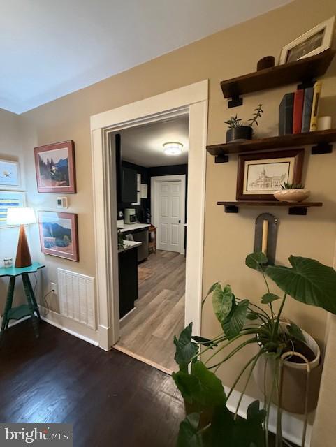 424 HIGHLAND AVE, WINCHESTER, Virginia 22601, 2 Bedrooms Bedrooms, ,1 BathroomBathrooms,Residential,For sale,424 HIGHLAND AVE,VAWI2010002 MLS # VAWI2010002