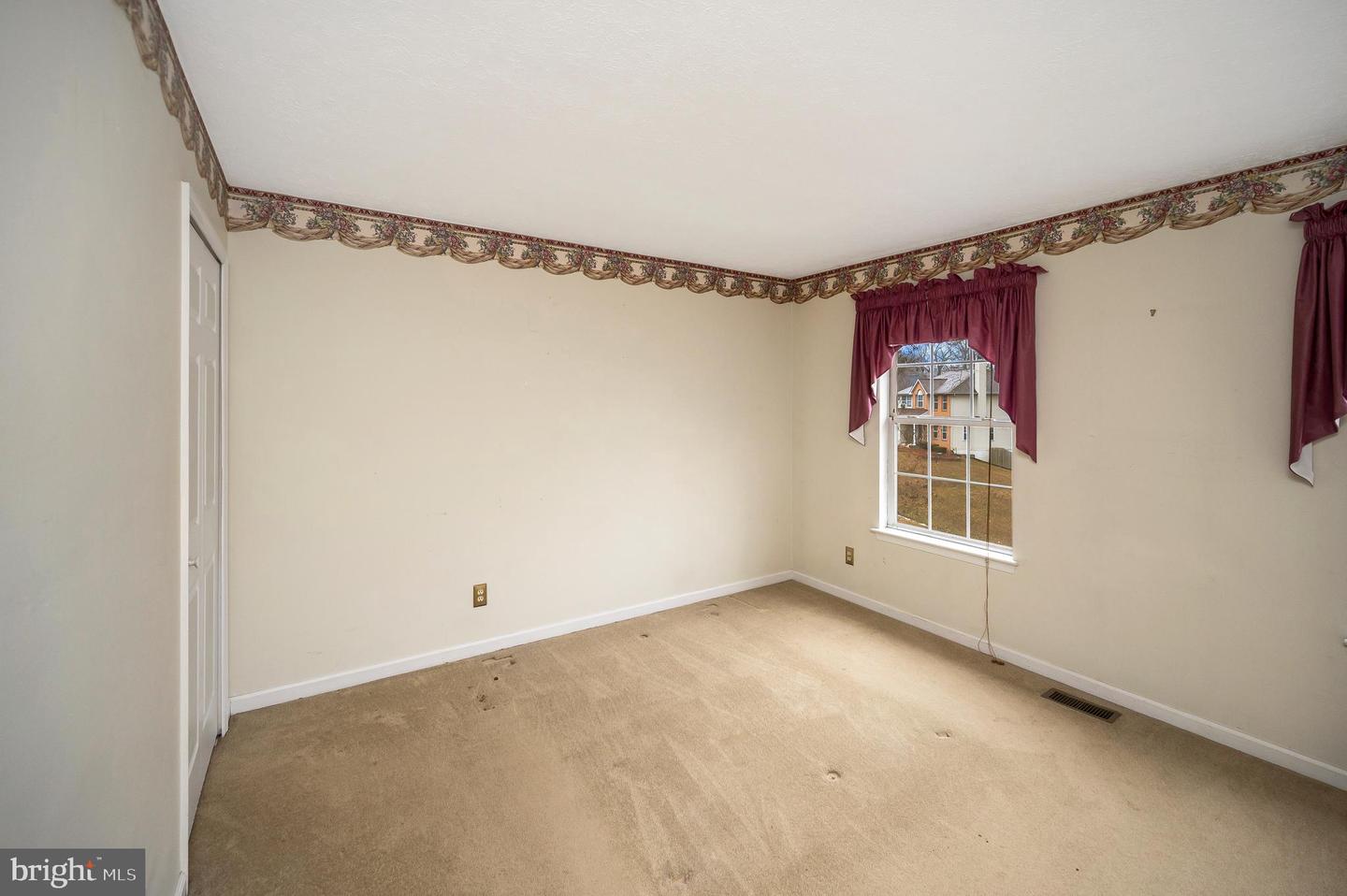 6 CLARK LN, STAFFORD, Virginia 22554, 5 Bedrooms Bedrooms, ,2 BathroomsBathrooms,Residential,For sale,6 CLARK LN,VAST2046318 MLS # VAST2046318