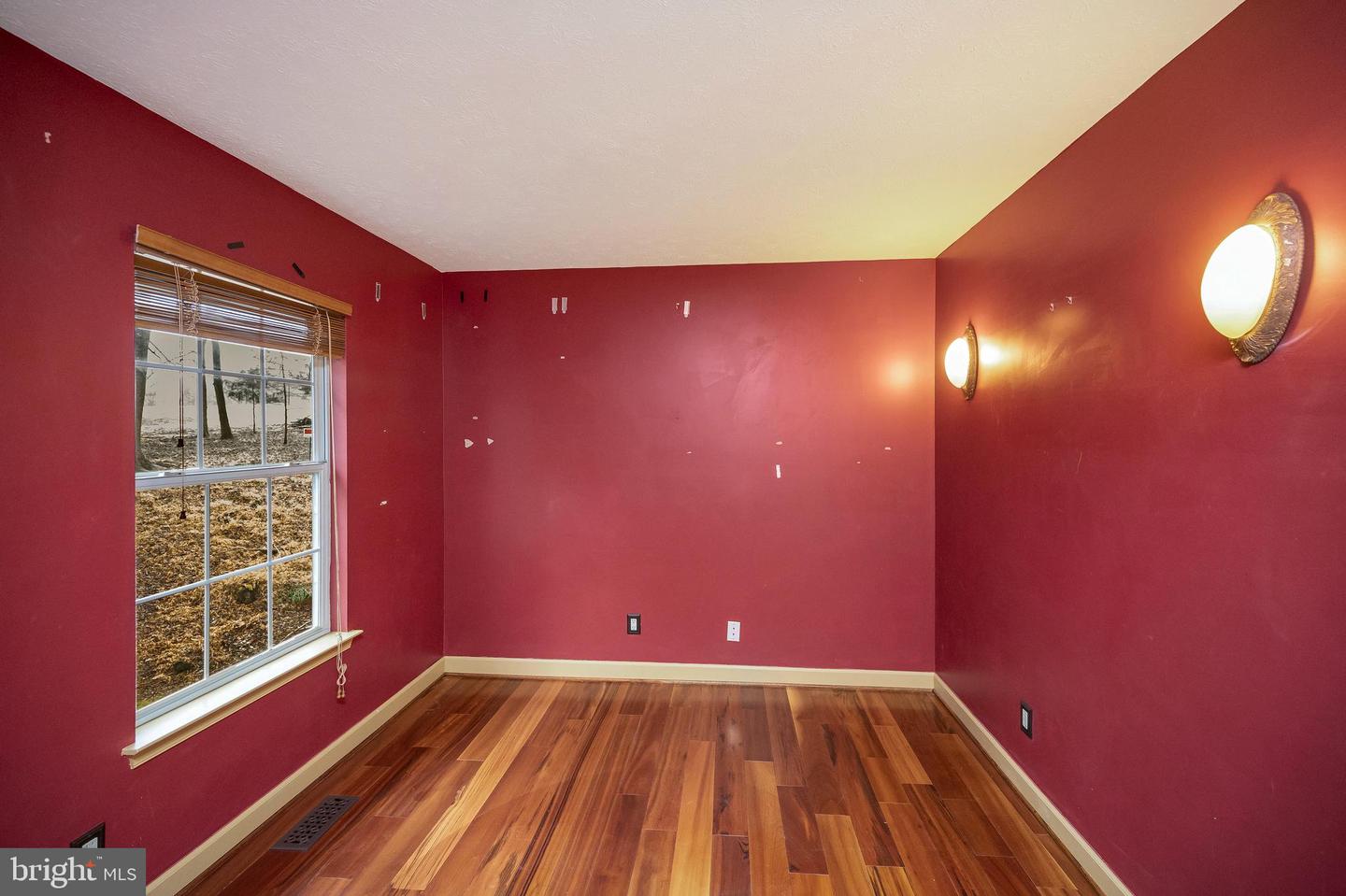 6 CLARK LN, STAFFORD, Virginia 22554, 5 Bedrooms Bedrooms, ,2 BathroomsBathrooms,Residential,For sale,6 CLARK LN,VAST2046318 MLS # VAST2046318