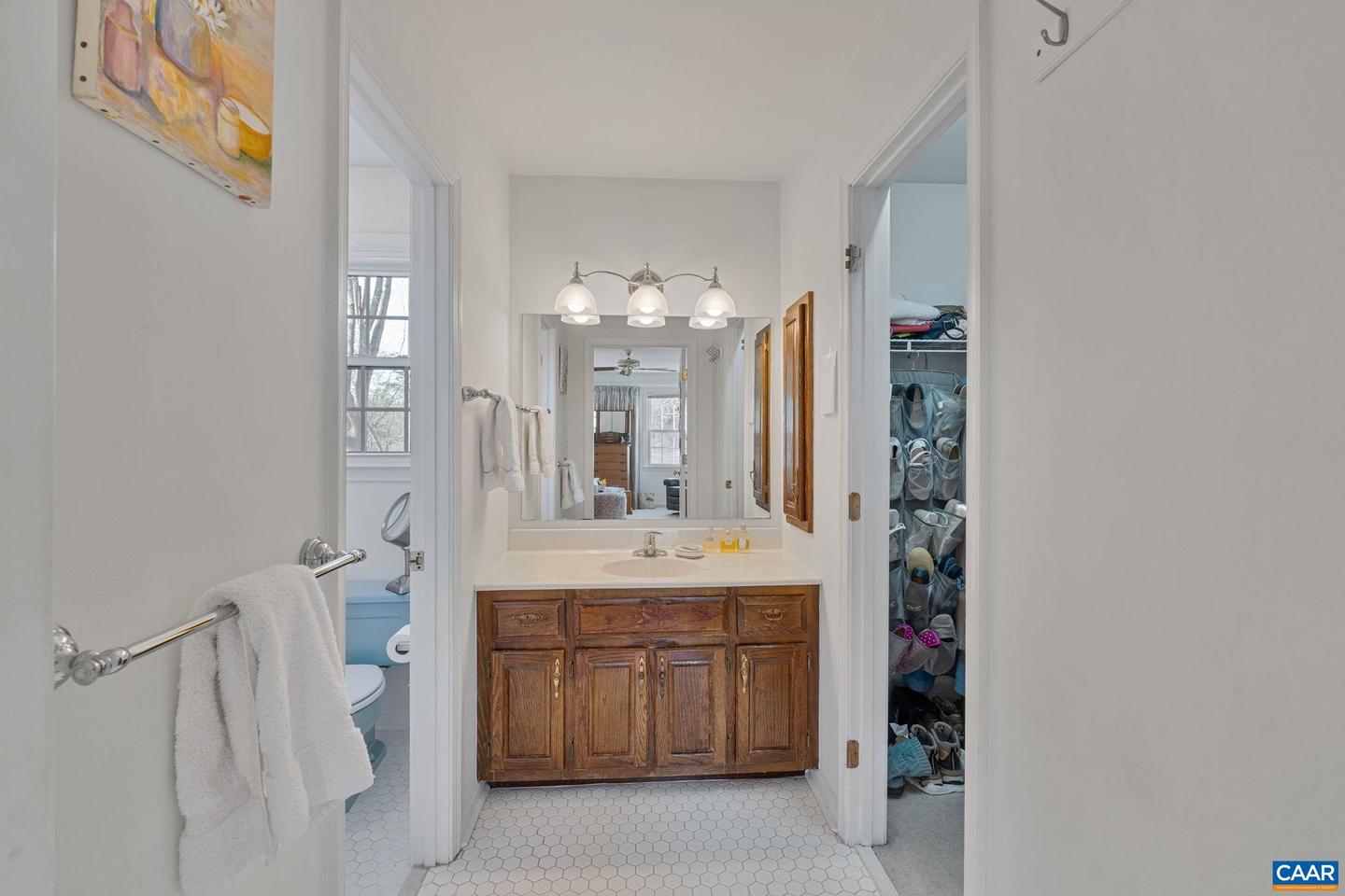 1772 HEARTHGLOW LN, CHARLOTTESVILLE, Virginia 22901, 4 Bedrooms Bedrooms, ,3 BathroomsBathrooms,Residential,For sale,1772 HEARTHGLOW LN,673505 MLS # 673505 1772 HEARTHGLOW LN, CHARLOTTESVILLE, Virginia 22901, 4 Bedrooms Bedrooms, ,3 BathroomsBathrooms,Residential,For sale,1772 HEARTHGLOW LN,673505 MLS # 673505