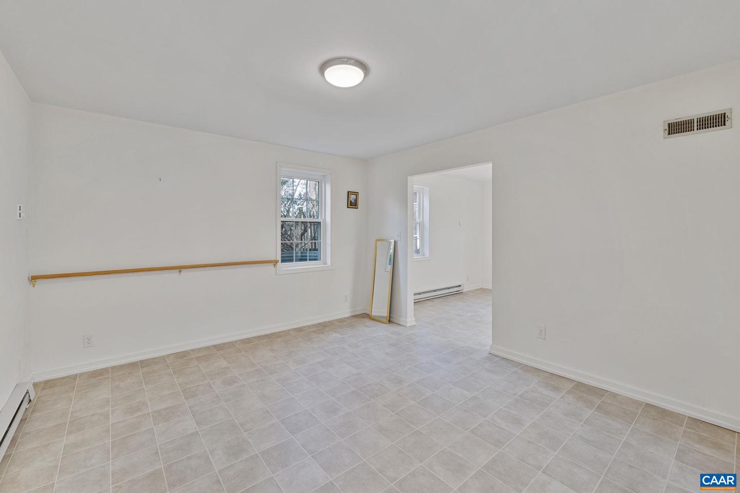 1772 HEARTHGLOW LN, CHARLOTTESVILLE, Virginia 22901, 4 Bedrooms Bedrooms, ,3 BathroomsBathrooms,Residential,For sale,1772 HEARTHGLOW LN,673505 MLS # 673505 1772 HEARTHGLOW LN, CHARLOTTESVILLE, Virginia 22901, 4 Bedrooms Bedrooms, ,3 BathroomsBathrooms,Residential,For sale,1772 HEARTHGLOW LN,673505 MLS # 673505