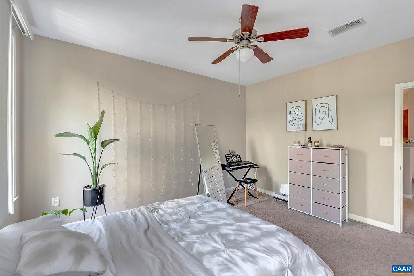 745 WALKER SQ #1A, CHARLOTTESVILLE, Virginia 22903, 1 Bedroom Bedrooms, ,1 BathroomBathrooms,Residential,For sale,745 WALKER SQ #1A,673507 MLS # 673507