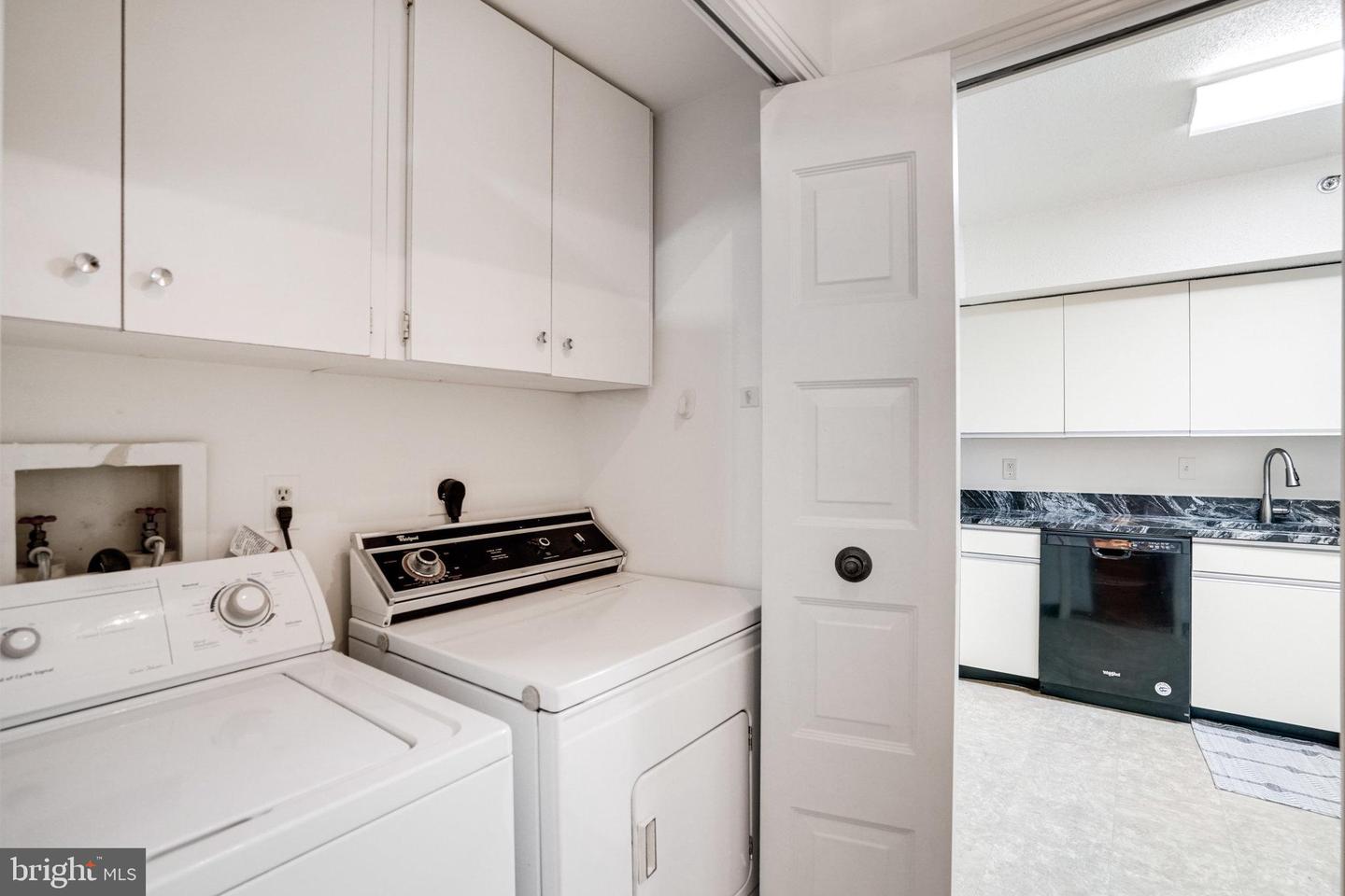 1016 S WAYNE ST #406, ARLINGTON, Virginia 22204, 1 Bedroom Bedrooms, ,1 BathroomBathrooms,Residential,For sale,1016 S WAYNE ST #406,VAAR2060344 MLS # VAAR2060344 1016 S WAYNE ST #406, ARLINGTON, Virginia 22204, 1 Bedroom Bedrooms, ,1 BathroomBathrooms,Residential,For sale,1016 S WAYNE ST #406,VAAR2060344 MLS # VAAR2060344