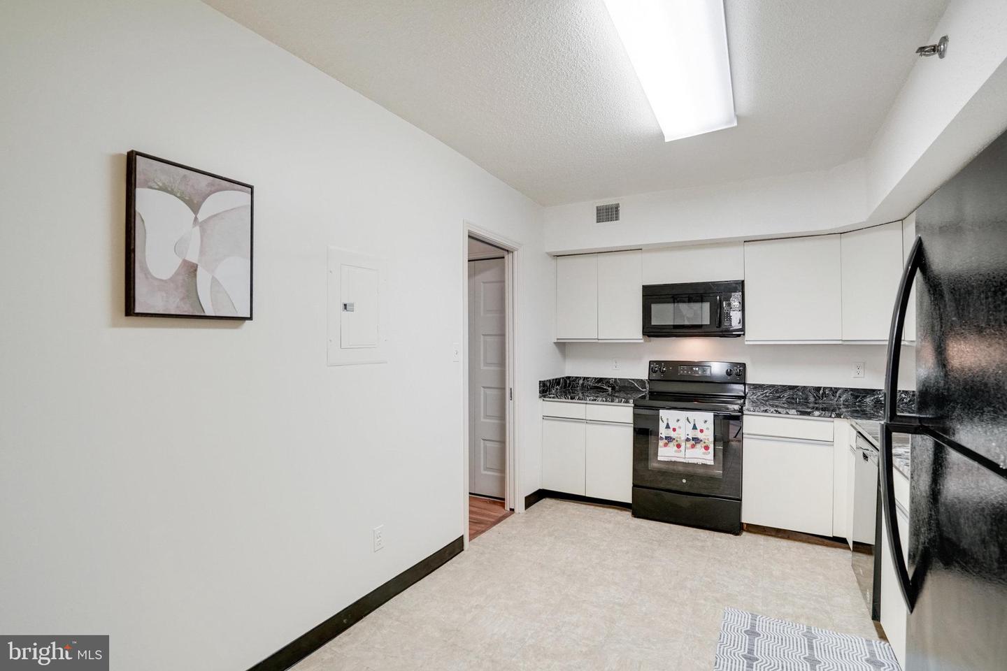 1016 S WAYNE ST #406, ARLINGTON, Virginia 22204, 1 Bedroom Bedrooms, ,1 BathroomBathrooms,Residential,For sale,1016 S WAYNE ST #406,VAAR2060344 MLS # VAAR2060344 1016 S WAYNE ST #406, ARLINGTON, Virginia 22204, 1 Bedroom Bedrooms, ,1 BathroomBathrooms,Residential,For sale,1016 S WAYNE ST #406,VAAR2060344 MLS # VAAR2060344