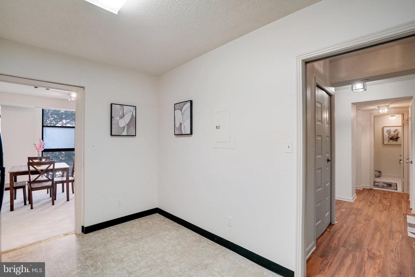 1016 S WAYNE ST #406, ARLINGTON, Virginia 22204, 1 Bedroom Bedrooms, ,1 BathroomBathrooms,Residential,For sale,1016 S WAYNE ST #406,VAAR2060344 MLS # VAAR2060344 1016 S WAYNE ST #406, ARLINGTON, Virginia 22204, 1 Bedroom Bedrooms, ,1 BathroomBathrooms,Residential,For sale,1016 S WAYNE ST #406,VAAR2060344 MLS # VAAR2060344