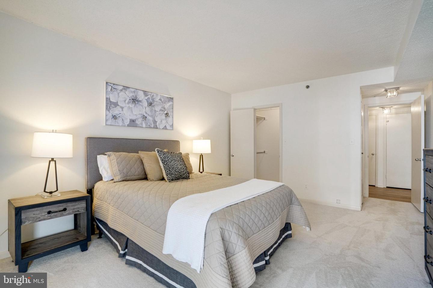 1016 S WAYNE ST #406, ARLINGTON, Virginia 22204, 1 Bedroom Bedrooms, ,1 BathroomBathrooms,Residential,For sale,1016 S WAYNE ST #406,VAAR2060344 MLS # VAAR2060344 1016 S WAYNE ST #406, ARLINGTON, Virginia 22204, 1 Bedroom Bedrooms, ,1 BathroomBathrooms,Residential,For sale,1016 S WAYNE ST #406,VAAR2060344 MLS # VAAR2060344