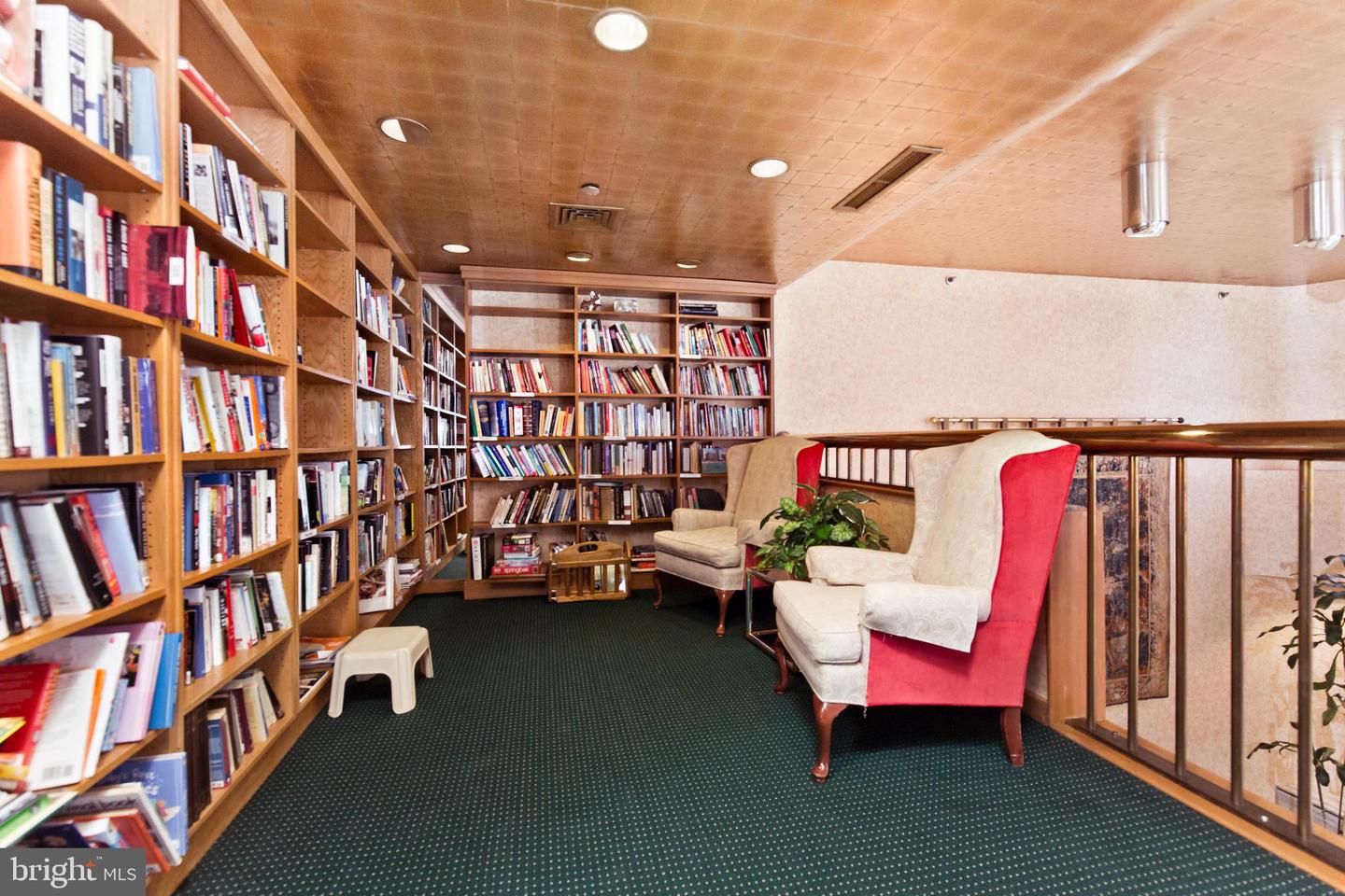 1016 S WAYNE ST #406, ARLINGTON, Virginia 22204, 1 Bedroom Bedrooms, ,1 BathroomBathrooms,Residential,For sale,1016 S WAYNE ST #406,VAAR2060344 MLS # VAAR2060344 1016 S WAYNE ST #406, ARLINGTON, Virginia 22204, 1 Bedroom Bedrooms, ,1 BathroomBathrooms,Residential,For sale,1016 S WAYNE ST #406,VAAR2060344 MLS # VAAR2060344