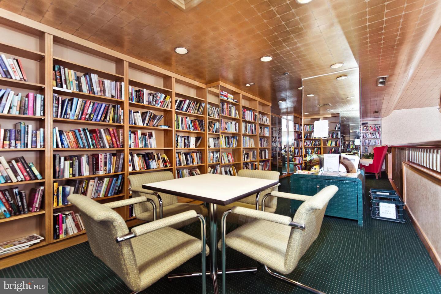 1016 S WAYNE ST #406, ARLINGTON, Virginia 22204, 1 Bedroom Bedrooms, ,1 BathroomBathrooms,Residential,For sale,1016 S WAYNE ST #406,VAAR2060344 MLS # VAAR2060344 1016 S WAYNE ST #406, ARLINGTON, Virginia 22204, 1 Bedroom Bedrooms, ,1 BathroomBathrooms,Residential,For sale,1016 S WAYNE ST #406,VAAR2060344 MLS # VAAR2060344