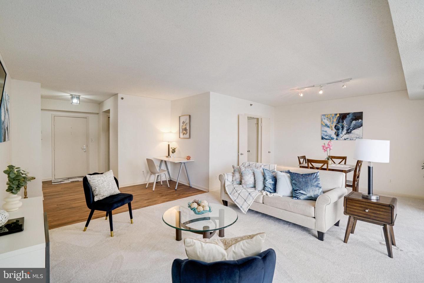 1016 S WAYNE ST #406, ARLINGTON, Virginia 22204, 1 Bedroom Bedrooms, ,1 BathroomBathrooms,Residential,For sale,1016 S WAYNE ST #406,VAAR2060344 MLS # VAAR2060344 1016 S WAYNE ST #406, ARLINGTON, Virginia 22204, 1 Bedroom Bedrooms, ,1 BathroomBathrooms,Residential,For sale,1016 S WAYNE ST #406,VAAR2060344 MLS # VAAR2060344