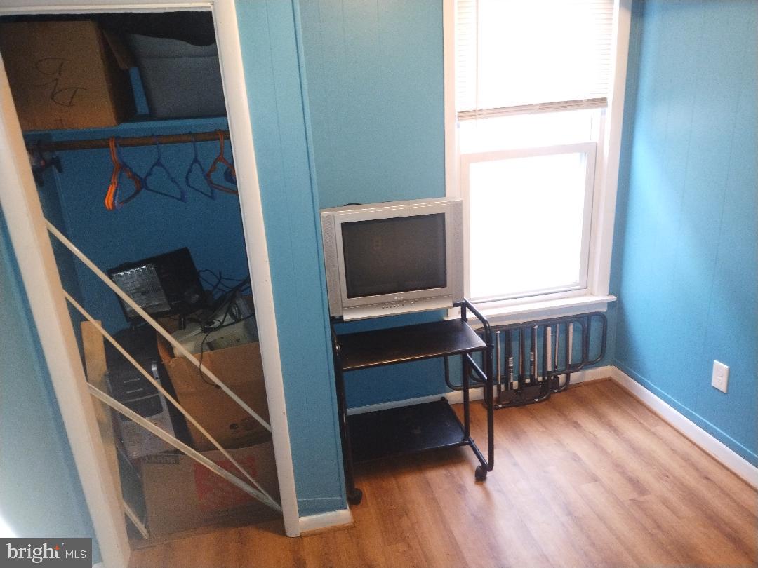 1718 INDEPENDENCE AVE SE, WASHINGTON, District Of Columbia 20003, 3 Bedrooms Bedrooms, ,1 BathroomBathrooms,Residential,For sale,1718 INDEPENDENCE AVE SE,DCDC2224022 MLS # DCDC2224022 1718 INDEPENDENCE AVE SE, WASHINGTON, District Of Columbia 20003, 3 Bedrooms Bedrooms, ,1 BathroomBathrooms,Residential,For sale,1718 INDEPENDENCE AVE SE,DCDC2224022 MLS # DCDC2224022