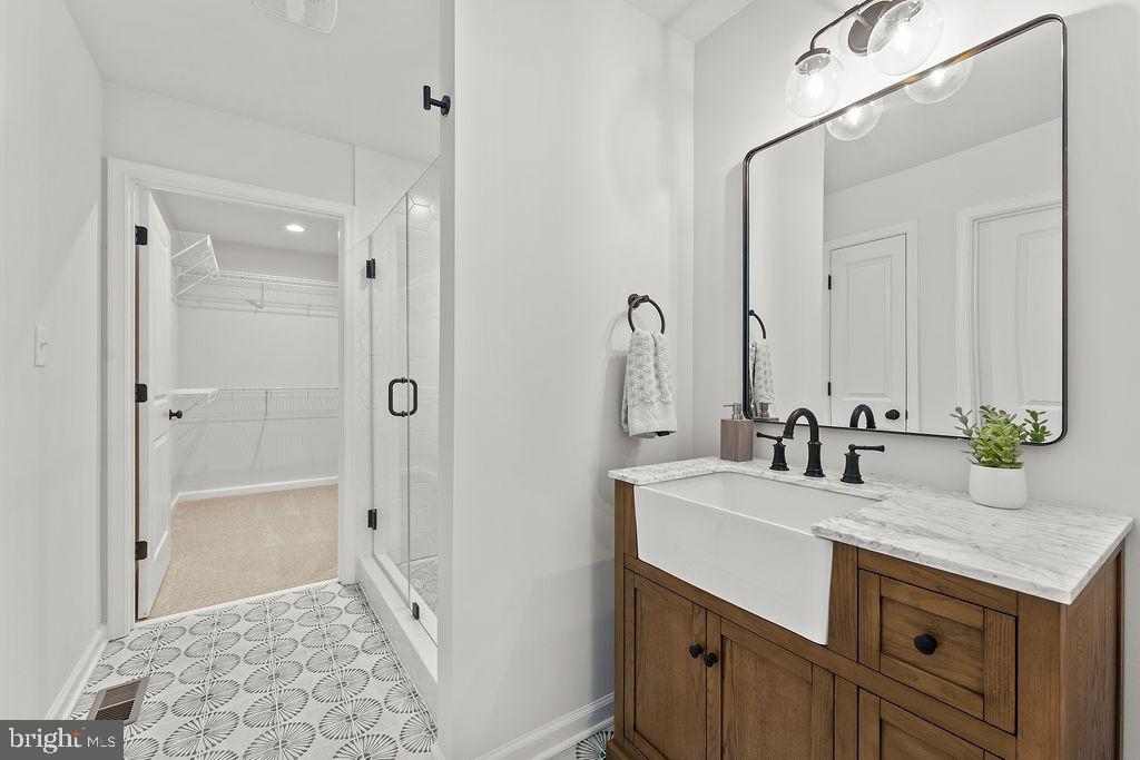 6 WILLOW BRANCH LN, FALMOUTH, Virginia 22405, 6 Bedrooms Bedrooms, ,3 BathroomsBathrooms,Residential,For sale,6 WILLOW BRANCH LN,VAST2043738 MLS # VAST2043738